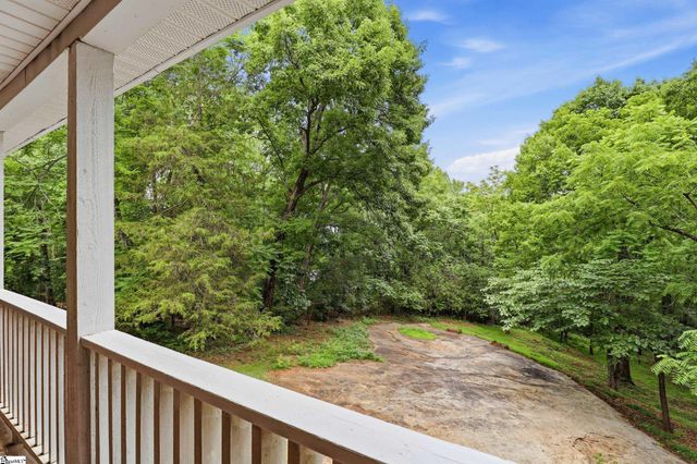 211 Narrow Way, Travelers Rest, SC 29690