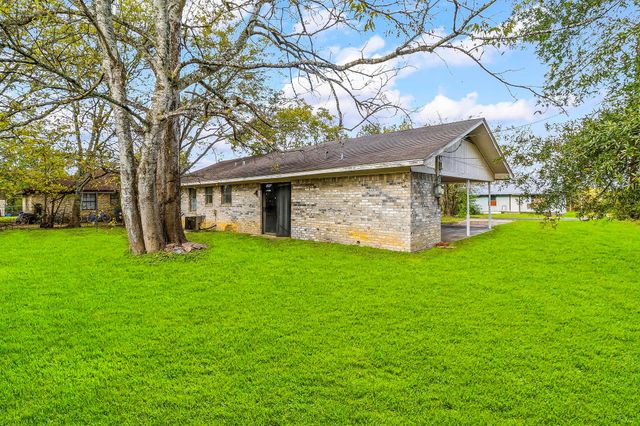 107 Thomas Street, Crockett, TX 75835