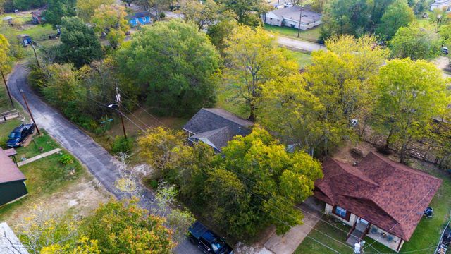 107 Thomas Street, Crockett, TX 75835