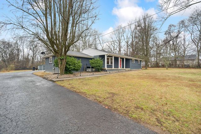 5106 Greer Rd, Goodlettsville, TN 37072