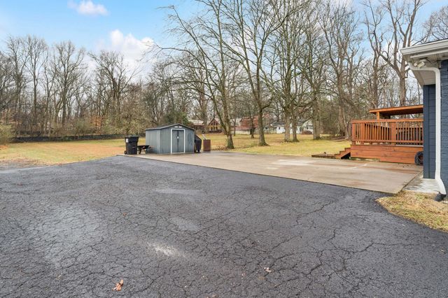 5106 Greer Rd, Goodlettsville, TN 37072
