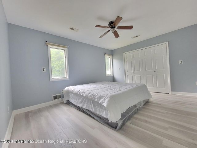 1 Half Robin Drive, Oakhurst, NJ 07755
