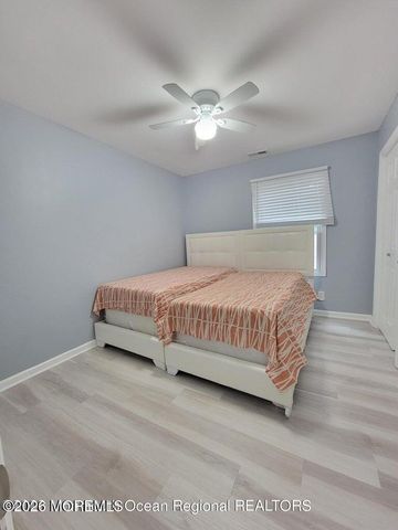 1 Half Robin Drive, Oakhurst, NJ 07755