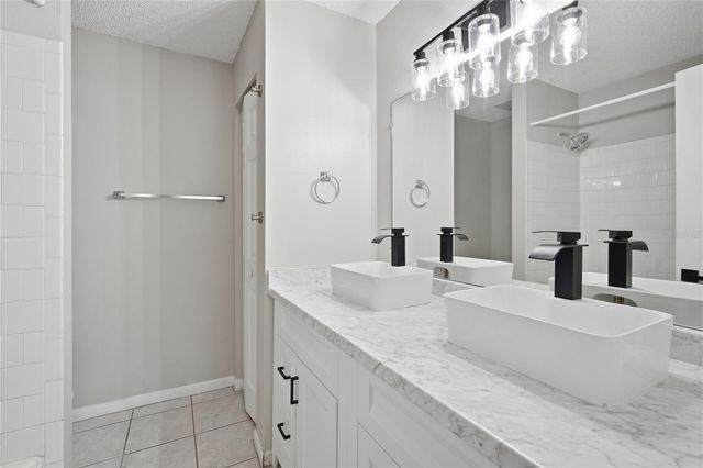 12287 ARMENIA GABLES CIRCLE, Tampa, FL 33612