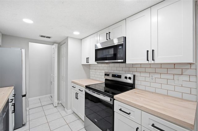 12287 ARMENIA GABLES CIRCLE, Tampa, FL 33612