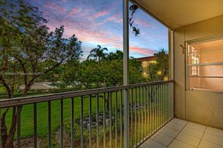 12501 SW 14th St 213R, Pembroke Pines, FL 33027