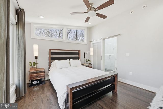 122 LAKE DR, Sterling, VA 20164