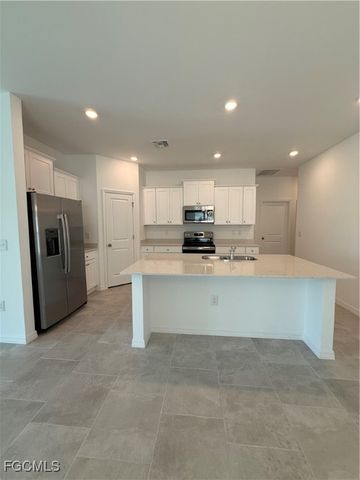 3844 Treasure Oak WAY, Fort Myers, FL 33905