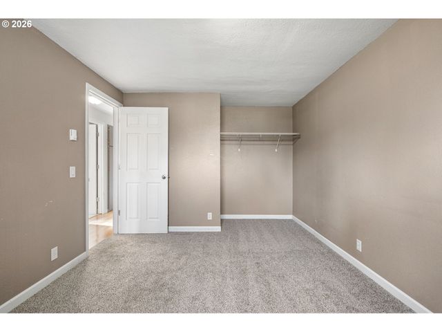 775 54TH St, Springfield, OR 97478