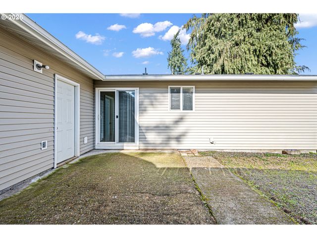 775 54TH St, Springfield, OR 97478