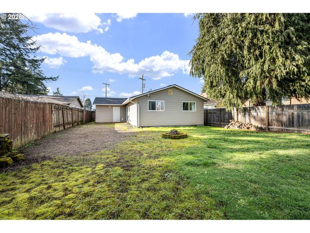 775 54TH St, Springfield, OR 97478