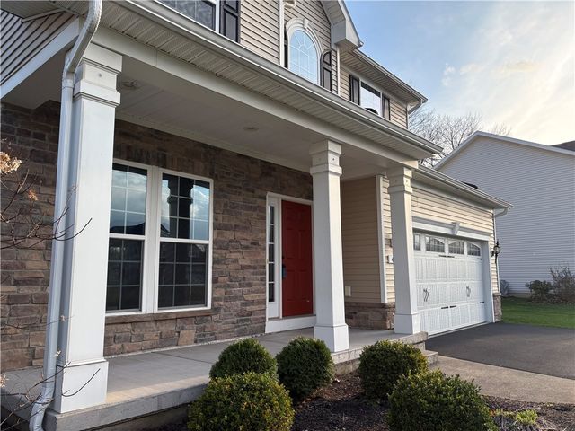 48 Willow Bridge, Penfield, NY 14526