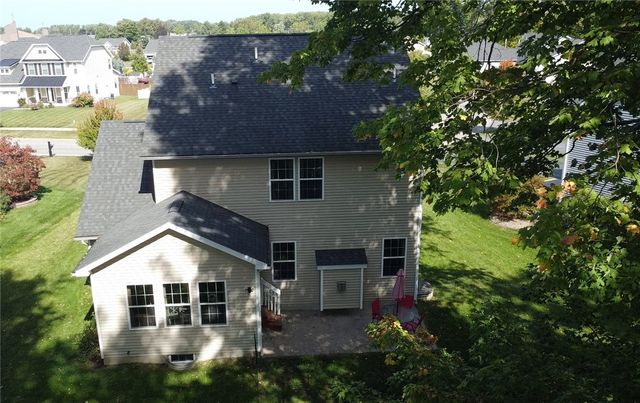 48 Willow Bridge, Penfield, NY 14526