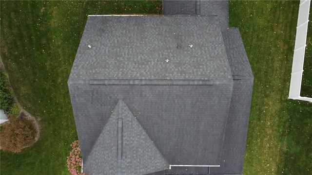 48 Willow Bridge, Penfield, NY 14526