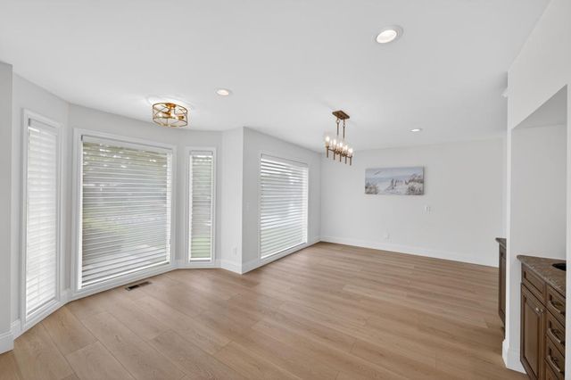 736 Shoreside Dr, Sacramento, CA 95831