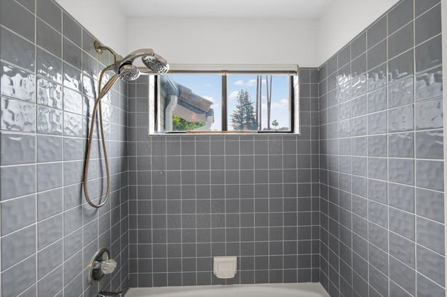 736 Shoreside Dr, Sacramento, CA 95831