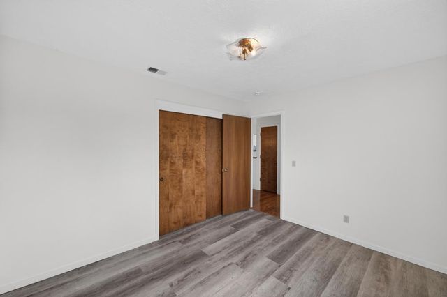 736 Shoreside Dr, Sacramento, CA 95831