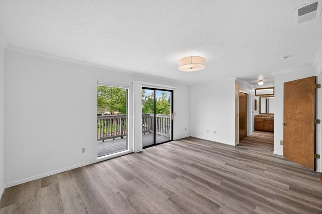 736 Shoreside Dr, Sacramento, CA 95831
