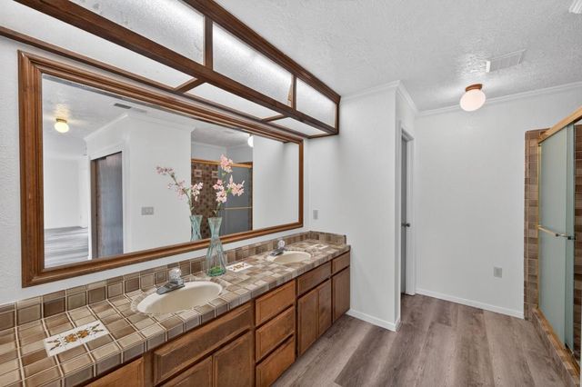 736 Shoreside Dr, Sacramento, CA 95831