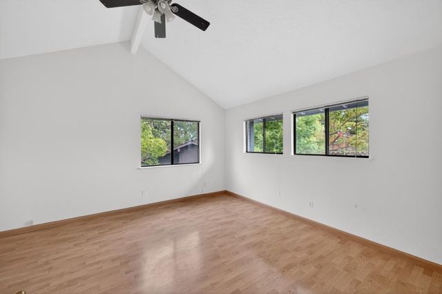 736 Shoreside Dr, Sacramento, CA 95831