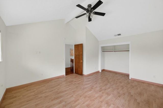 736 Shoreside Dr, Sacramento, CA 95831