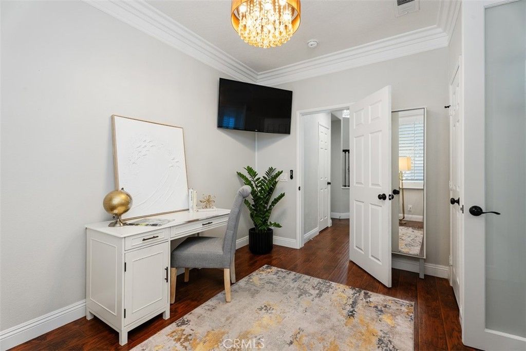 Image 14 of property listing at 6 Coffeeberry Court, Coto De Caza, CA 92679