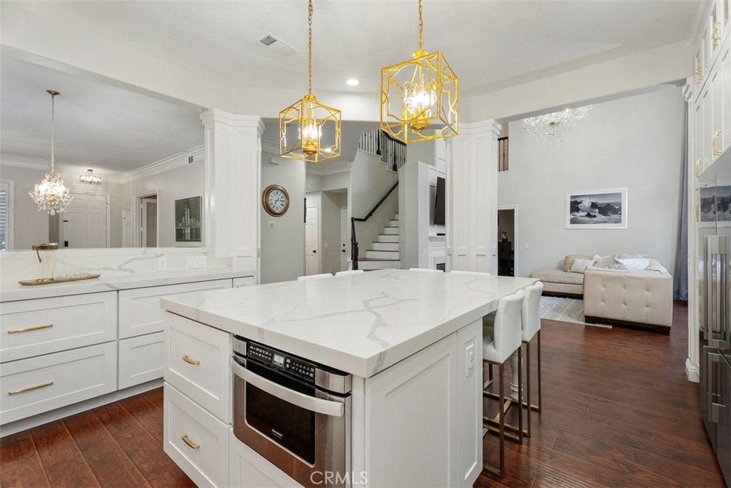Image 5 of property listing at 6 Coffeeberry Court, Coto De Caza, CA 92679