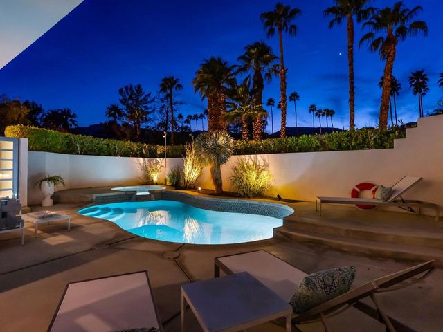 48674 Vista Viejo Drive, Palm Desert, CA 92260