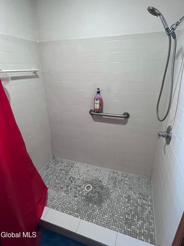 1911 Golf Avenue, Schenectady, NY 12308