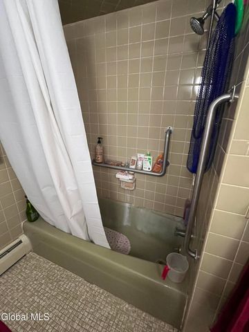 1911 Golf Avenue, Schenectady, NY 12308