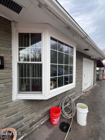 1911 Golf Avenue, Schenectady, NY 12308