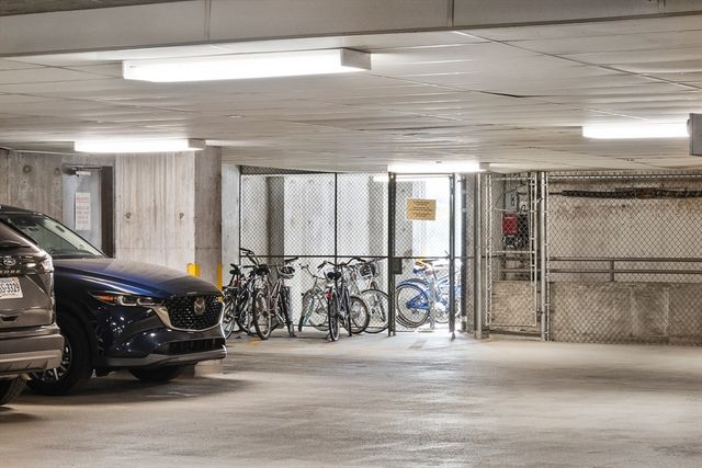 950 Massachusetts Ave PH1, Cambridge, MA 02139