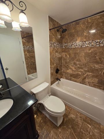 950 Massachusetts Ave PH1, Cambridge, MA 02139