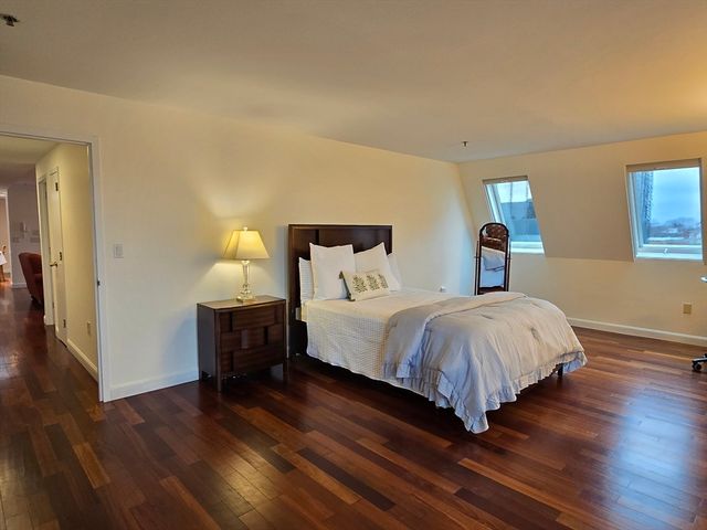 950 Massachusetts Ave PH1, Cambridge, MA 02139