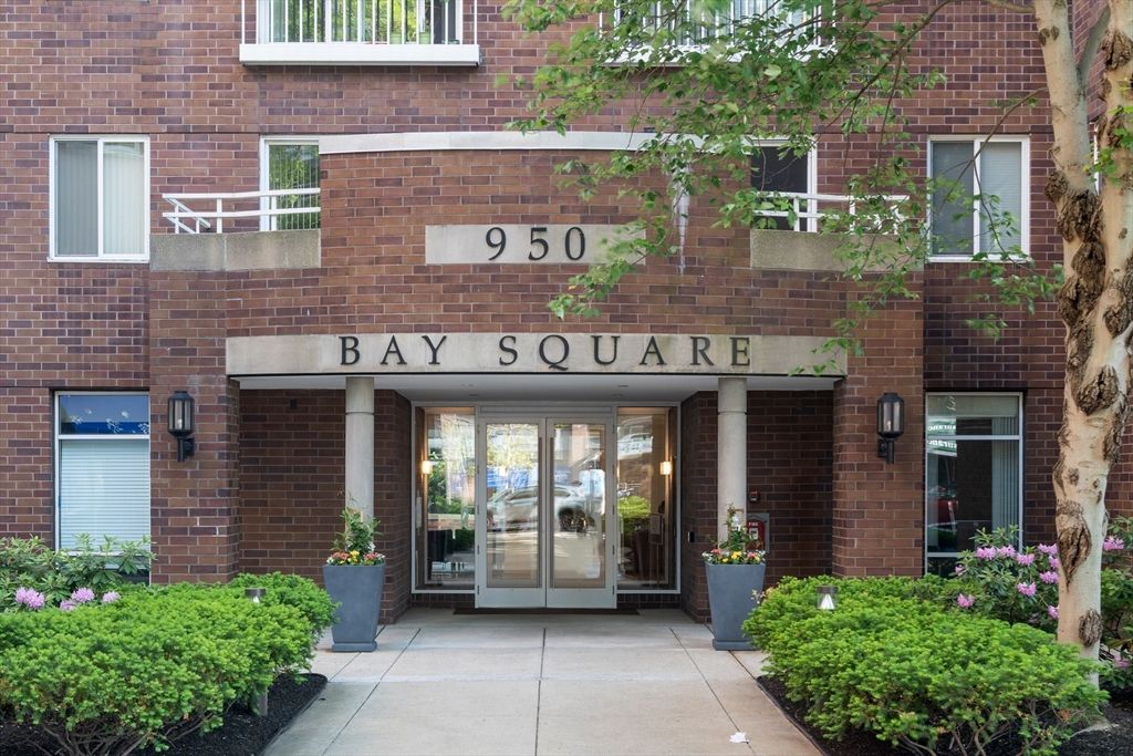 950 Massachusetts Ave PH1, Cambridge, MA 02139