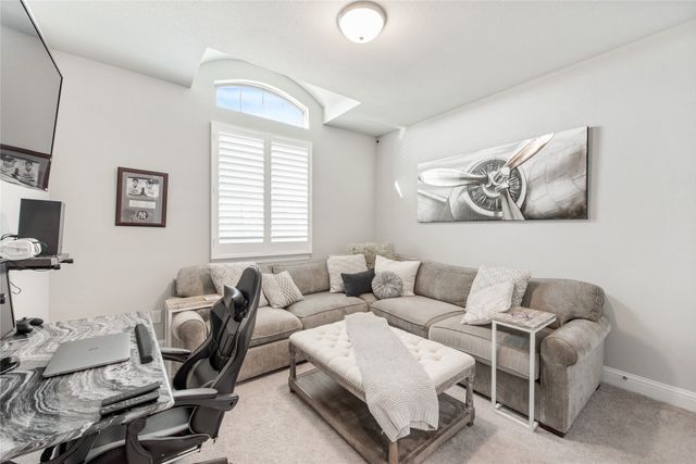 8301 Cotton Belt Lane, North Richland Hills, TX 76182