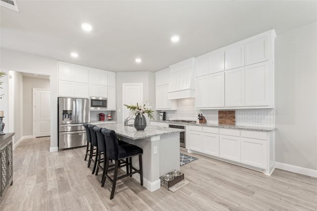 8301 Cotton Belt Lane, North Richland Hills, TX 76182