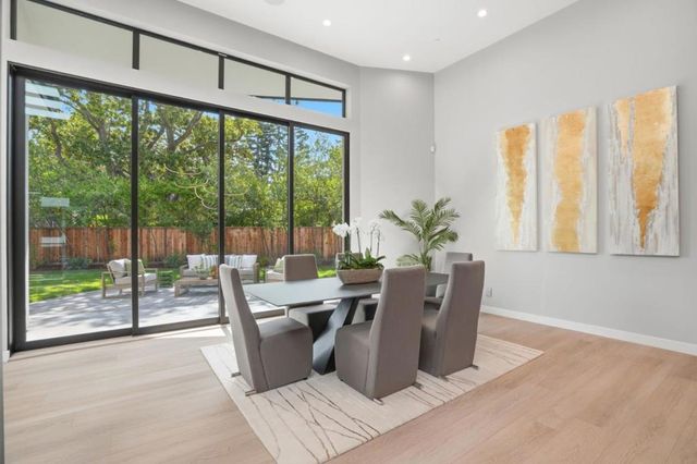 90 Crescent Drive, Palo Alto, CA 94301