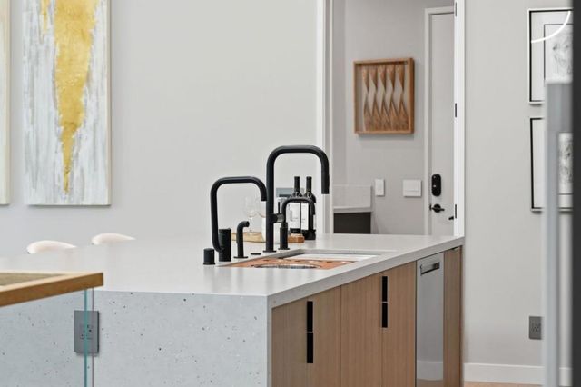 90 Crescent Drive, Palo Alto, CA 94301