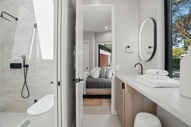 90 Crescent Drive, Palo Alto, CA 94301