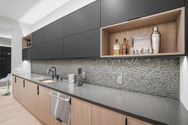 90 Crescent Drive, Palo Alto, CA 94301