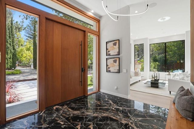 90 Crescent Drive, Palo Alto, CA 94301