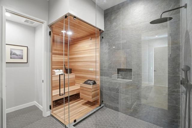 90 Crescent Drive, Palo Alto, CA 94301