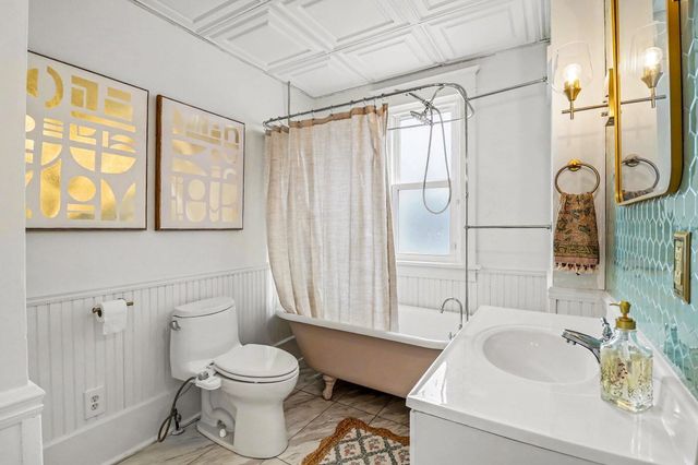 819 E Loomis Street, Ludington, MI 49431