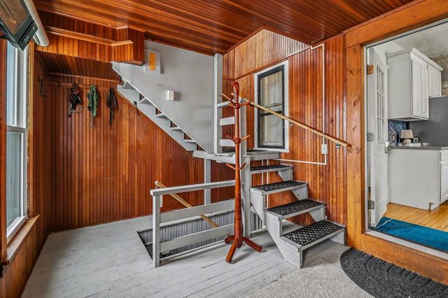 819 E Loomis Street, Ludington, MI 49431