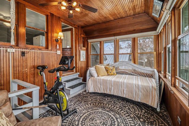 819 E Loomis Street, Ludington, MI 49431