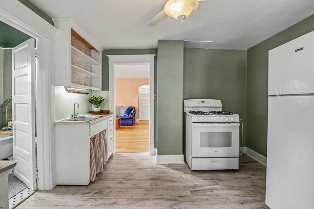 819 E Loomis Street, Ludington, MI 49431