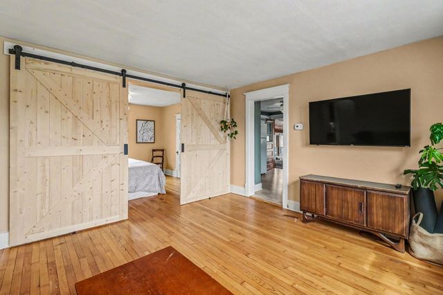 819 E Loomis Street, Ludington, MI 49431