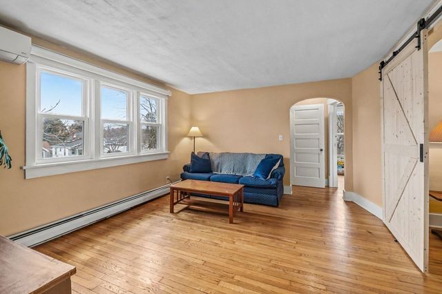 819 E Loomis Street, Ludington, MI 49431