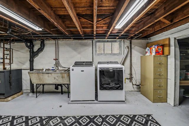 819 E Loomis Street, Ludington, MI 49431